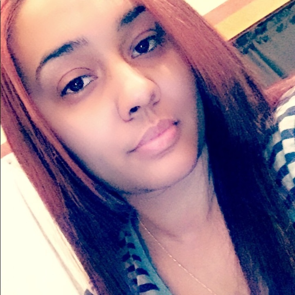 Meet your Posher, Monique